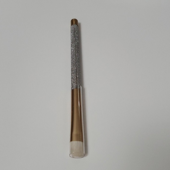 MAC Mariah Carey 239 Eye Shader Brush - Picture 8 of 13